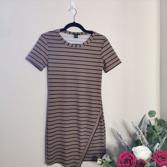 Midi dress - NWOT - Picture 2 of 7